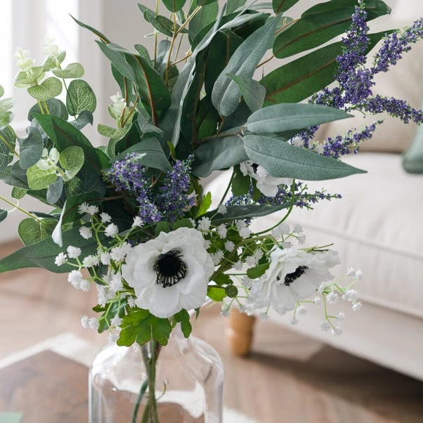 Artificial Anemone & Berries Letterbox Bouquet - Image 4
